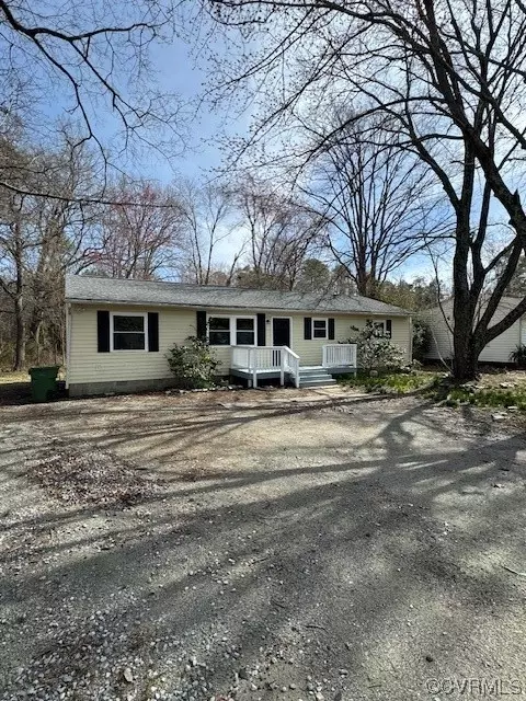 39 Oak Glen St, Richmond, VA 23225