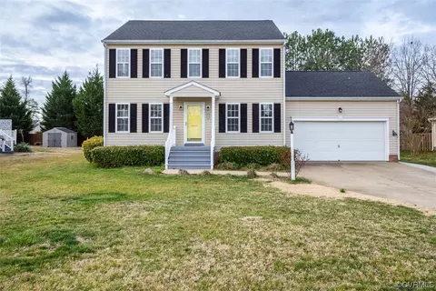 409 Green Hollow Ln, Sandston, VA 23150