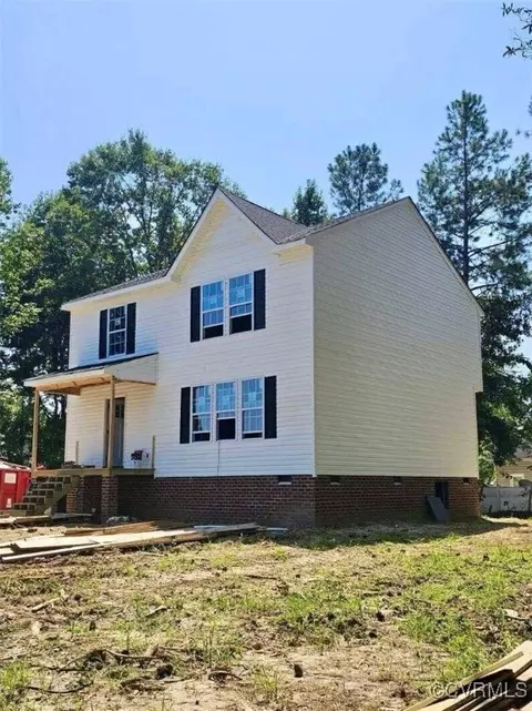 715 Cressfield Dr, West Point, VA 23181