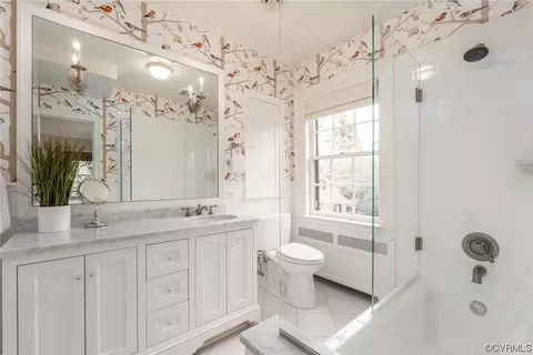 Bath - 314 Summit Ln, Richmond, VA 23221 photo 1 of 4