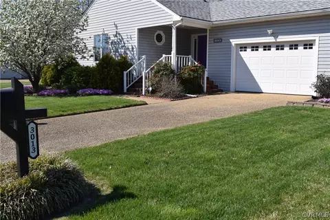3013 W Grant St, Hopewell, VA 23860