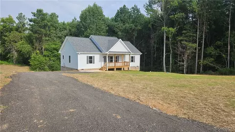 2019 E Courthouse Rd, Blackstone, VA 23824 photo 3