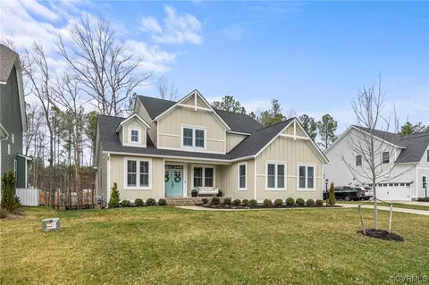 Exterior - 7106 Maple Summit Ln, Moseley, VA 23120 photo 3 of 10