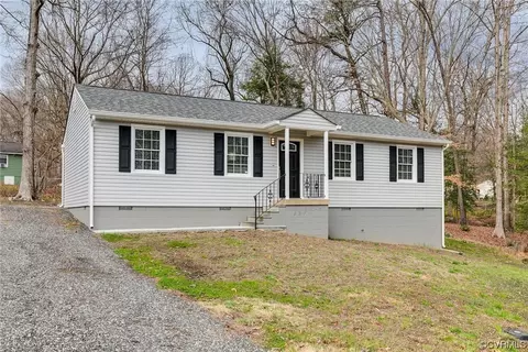 3808 Devon Ct, Hopewell, VA 23860