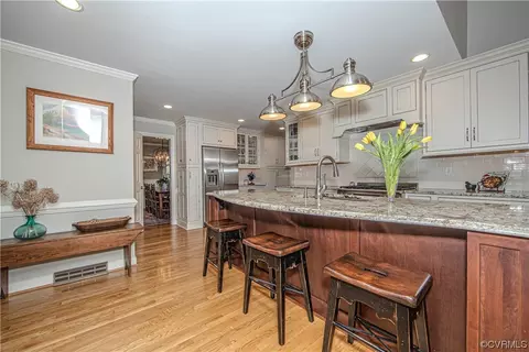 Kitchen - 402 Lancey Dr, Midlothian, VA 23114 photo 5 of 7