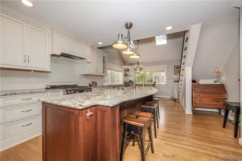 Kitchen - 402 Lancey Dr, Midlothian, VA 23114 photo 4 of 7
