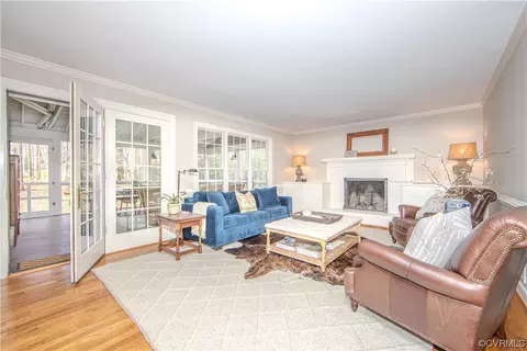 Living - 402 Lancey Dr, Midlothian, VA 23114 photo 4 of 8