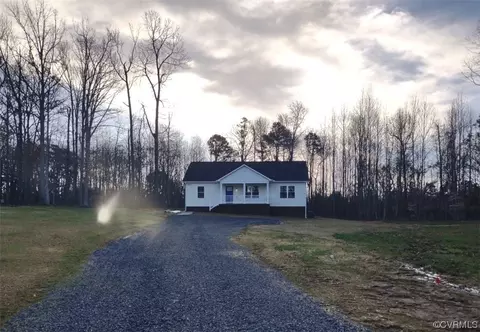 7371 Silver Maple Dr, Jetersville, VA 23083