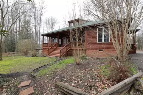 5404 Roxbury Rd, Providence Forge, VA 23140