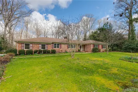 11710 Rexmoor Dr, North Chesterfield, VA 23236