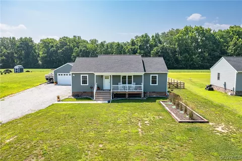 1058 Eubanks Rd, Dunnsville, VA 22454