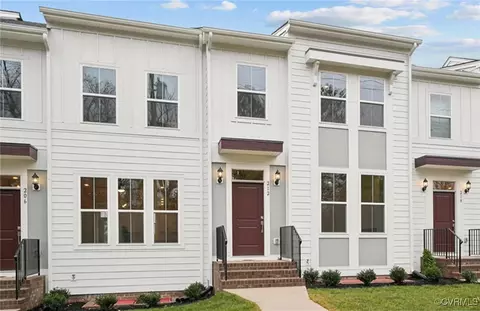 212 Avenda Ln, Midlothian, VA 23114