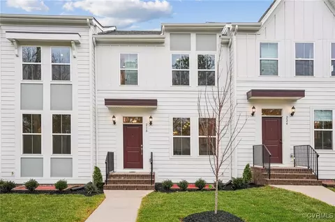 218 Avenda Ln, Midlothian, VA 23114