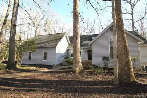 15350 Gamecock Rd, Midlothian, VA 23112