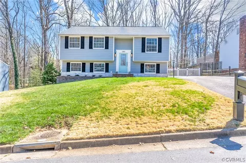 2307 Dragonfly Ln, North Chesterfield, VA 23235