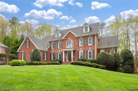 2906 Aylesford Dr, Midlothian, VA 23113