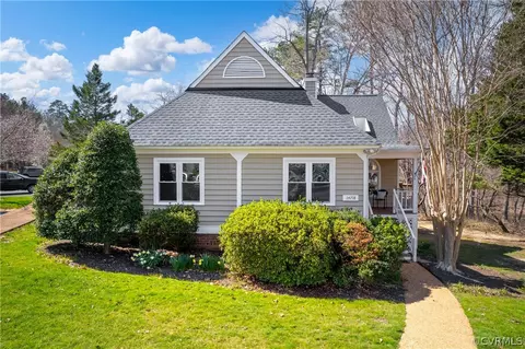 14718 Boyces Cove Dr, Midlothian, VA 23112
