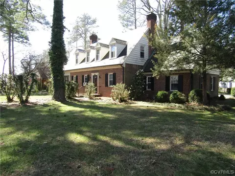 11 Carter Ave, Sandston, VA 23150
