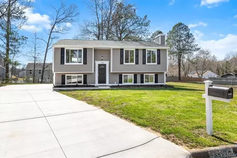 15806 Tinsberry Ct, South Chesterfield, VA 23834