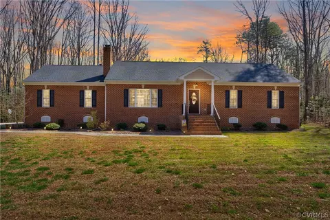 5337 Old Buckingham Rd, Powhatan, VA 23139
