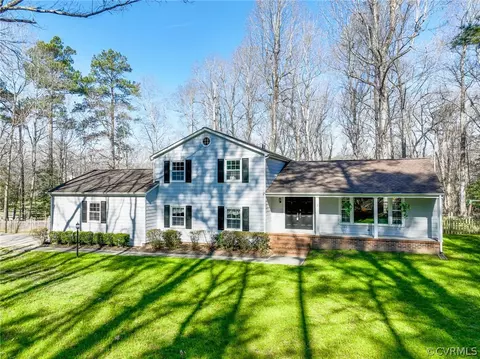 6720 Greenyard Rd, Chester, VA 23831