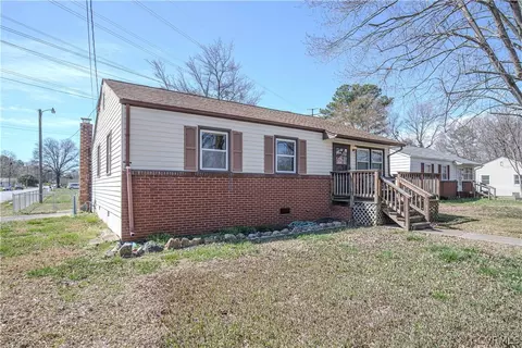 558 S 22nd Ave, Hopewell, VA 23860