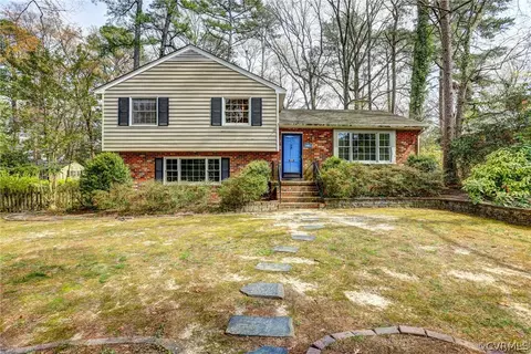 5914 W Club Ln, Richmond, VA 23226