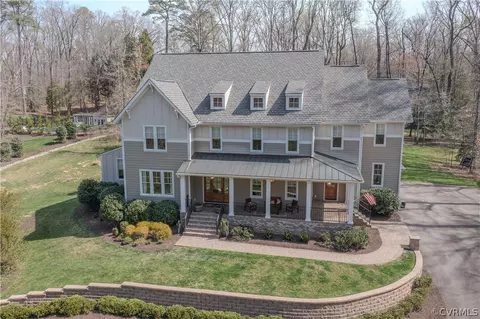 Exterior - 3731 Stanford Ct, Midlothian, VA 23113 photo 10 of 17