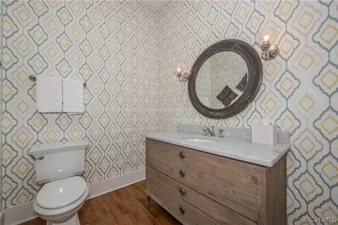 Bath - 3731 Stanford Ct, Midlothian, VA 23113 photo 2 of 6