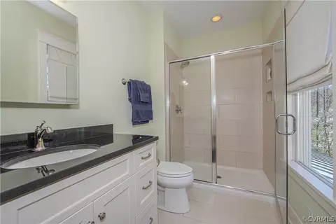 Bath - 3731 Stanford Ct, Midlothian, VA 23113 photo 5 of 6