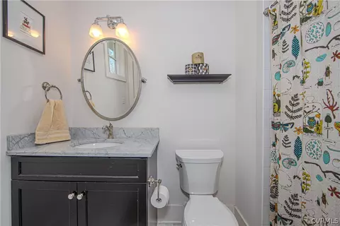 Bath - 3731 Stanford Ct, Midlothian, VA 23113 photo 3 of 6
