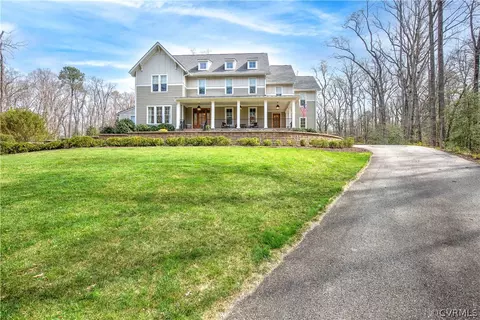 Exterior - 3731 Stanford Ct, Midlothian, VA 23113 photo 2 of 17