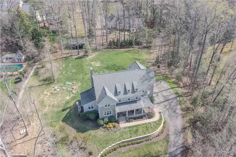 Exterior - 3731 Stanford Ct, Midlothian, VA 23113 photo 13 of 17