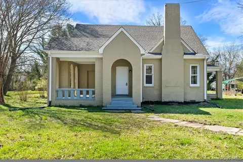 604 Southampton St, Emporia, VA 23847