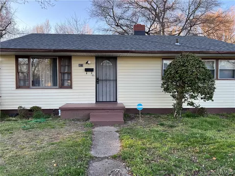 857 Fort Henry St, Petersburg, VA 23803