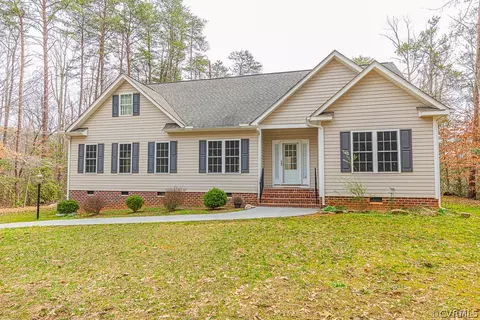 962 Buckner Rd, Bumpass, VA 23024