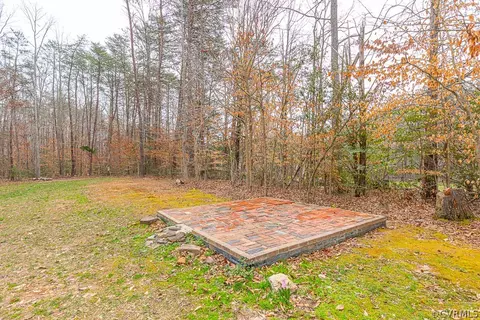 Exterior - 962 Buckner Rd, Bumpass, VA 23024 photo 7 of 8