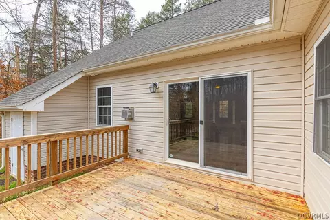 Exterior - 962 Buckner Rd, Bumpass, VA 23024 photo 3 of 8