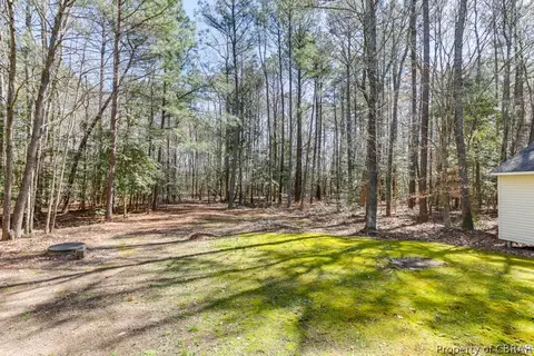 8295 Kitchener Dr, Gloucester, VA 23061 photo 28