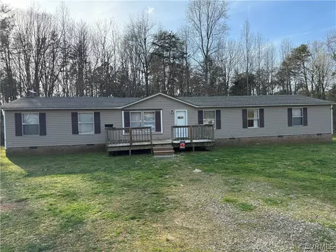 7305 Abilene Rd, Farmville, VA 23901