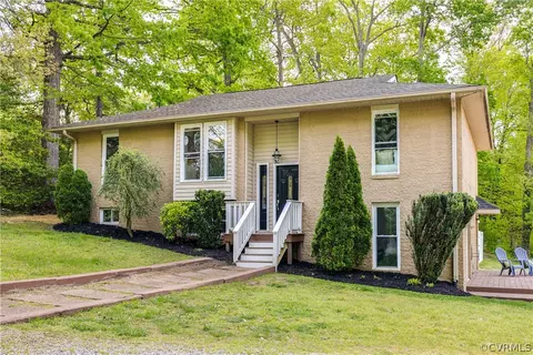 7531 Lisa Ln, Henrico, VA 23294