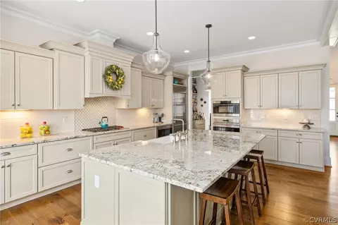 Kitchen - 3412 Barkham Dr, Midlothian, VA 23112 photo 5 of 11