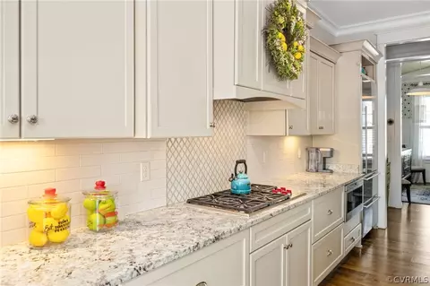 Kitchen - 3412 Barkham Dr, Midlothian, VA 23112 photo 6 of 11