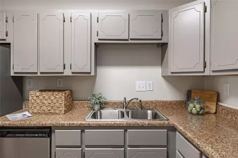 Kitchen - 111 Pulliam St, Richmond, VA 23220 photo 1 of 2