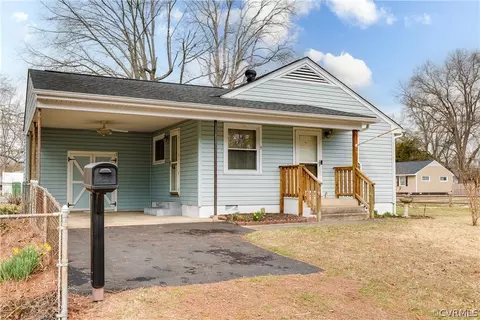 115 E Gray St, Sandston, VA 23150