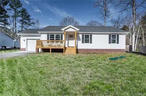15 Betsy Ross Cv, Ruther Glen, VA 22546