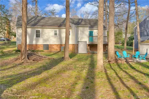 Exterior - 7108 Deer Thicket Dr, Midlothian, VA 23112 photo 11 of 12