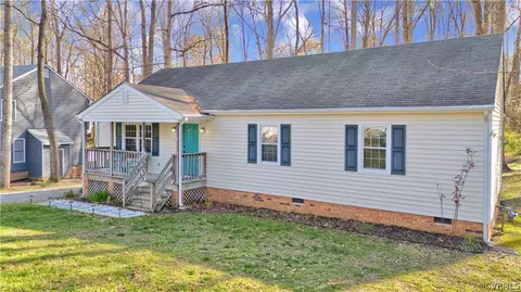 Exterior - 7108 Deer Thicket Dr, Midlothian, VA 23112 photo 9 of 12