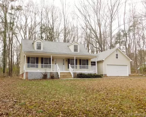 103 Buffaloe Ln, Farmville, VA 23901
