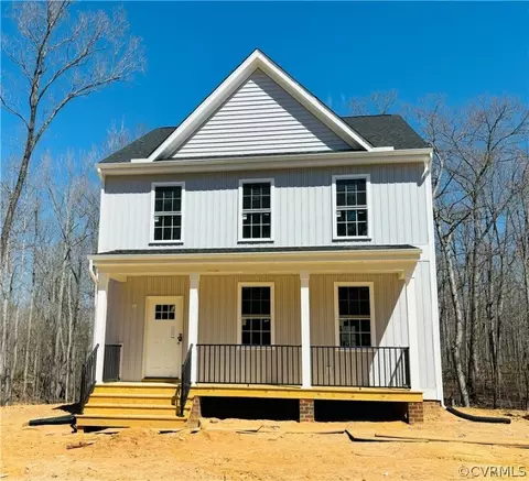 10911 Evergreen Dr, Amelia Court House, VA 23002